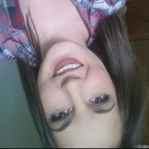 Meet your Posher, Janesa