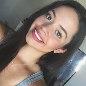 Meet your Posher, Daniela