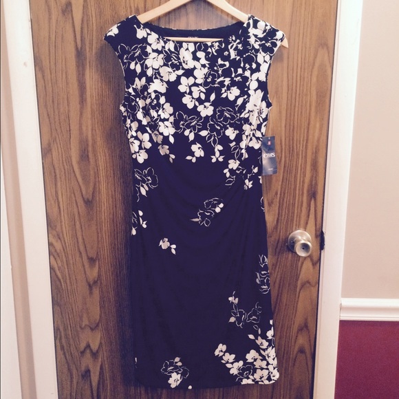 Chaps black w/white flower dress Med NWT