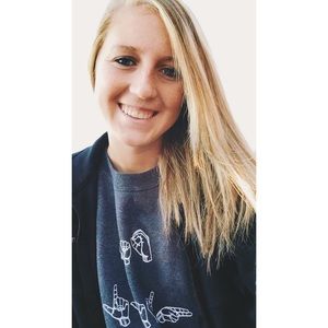 Meet your Posher, Kayla