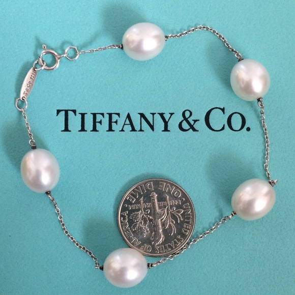 Tiffany & Co. Jewelry - Authentic Tiffany Pearl bracelet 7.25 inches