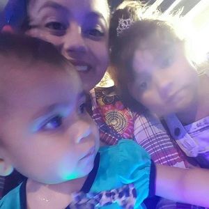 Meet your Posher, Ana