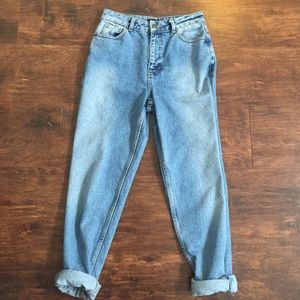Urban Outfitters High-Rise BDG Boyfriend Jeans