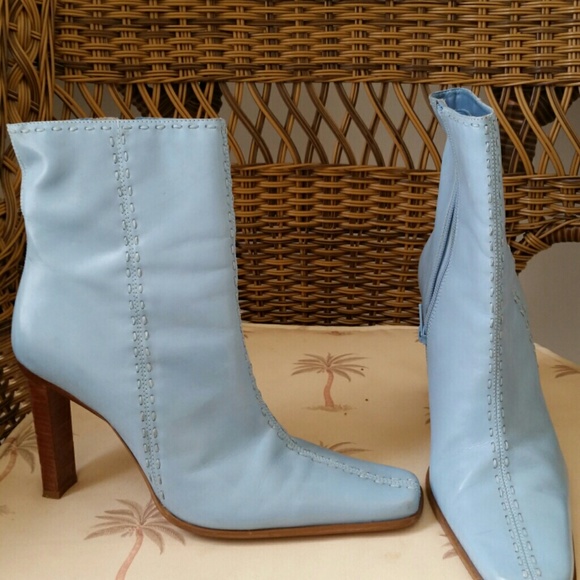 di ba Cowboy Boots  size 10