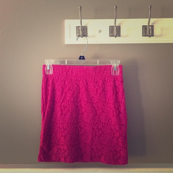 Pink Flowered Lace Pencil Skirt Size Small