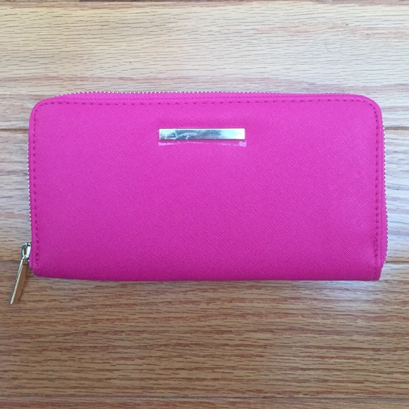 ‼️ Brand New ‼️ Pink Clutch Wallet