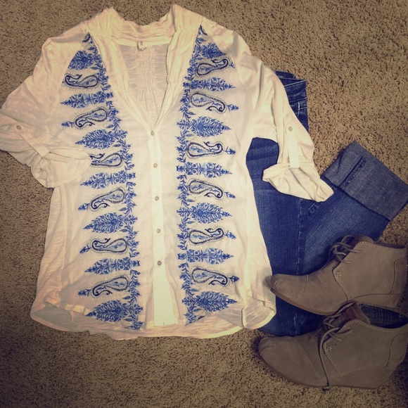 Anthropologie embroidered top