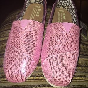 Brand New Toms!