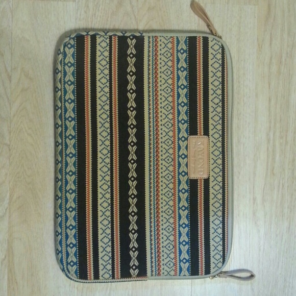 Aztec patterned laptop sleeve