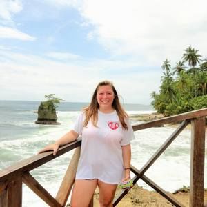 Meet your Posher, Megan