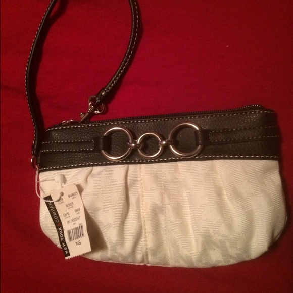 Ny&Co Wristlet