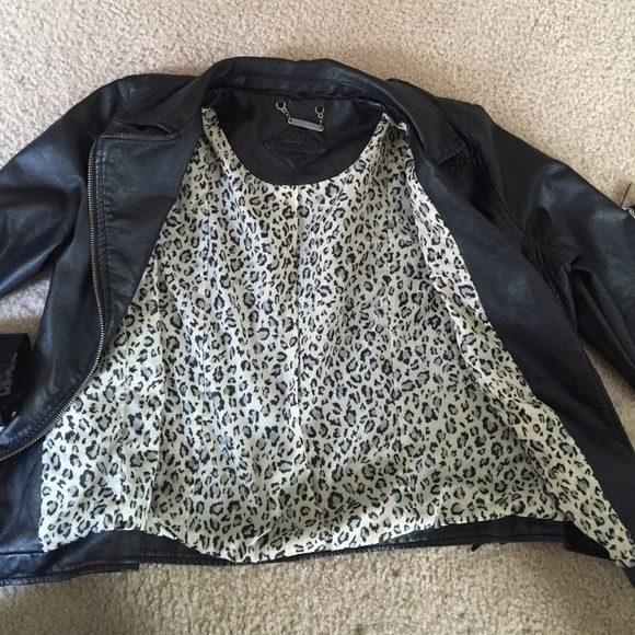 Faux leather jacket - Picture 3 of 3