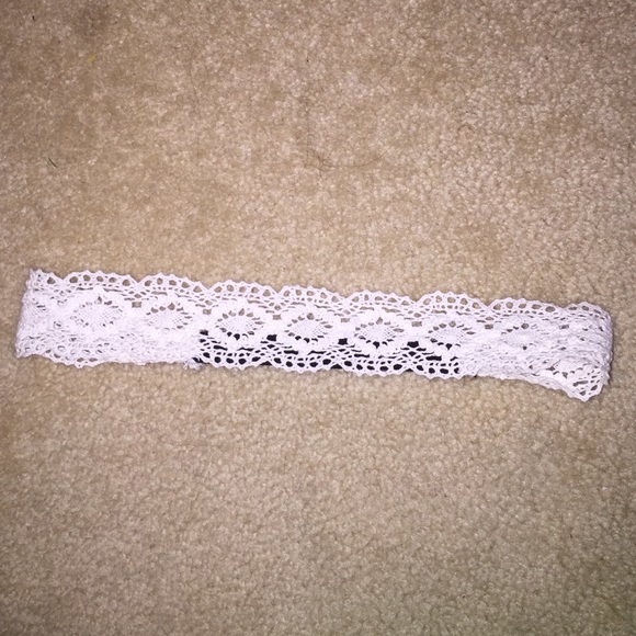 Lace headband