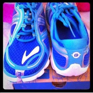 Brooks pure project pure flow 3 running shoes