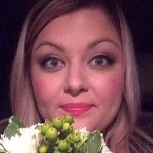 Meet your Posher, Hillary