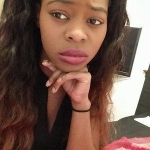 Meet your Posher, Fatima