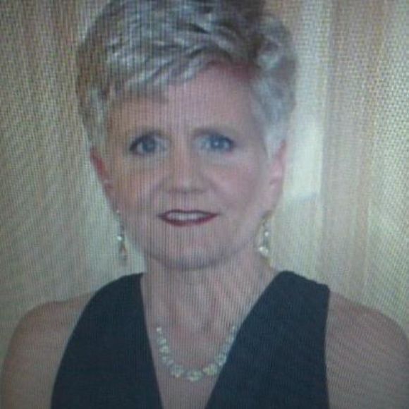 Meet your Posher, Angi - Picture 1 of 1