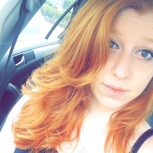 Meet your Posher, Alexis