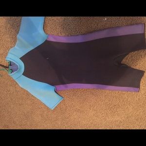 Short sleeved wetsuit