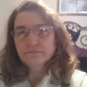 Meet your Posher, Roxanna