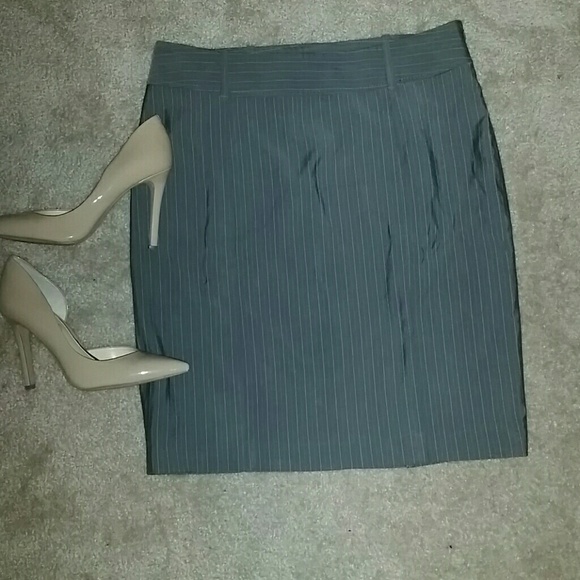 Grey pin stripes  skirt from the Limited final pri