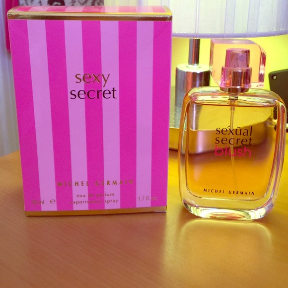 Sexy Secret blush perfume