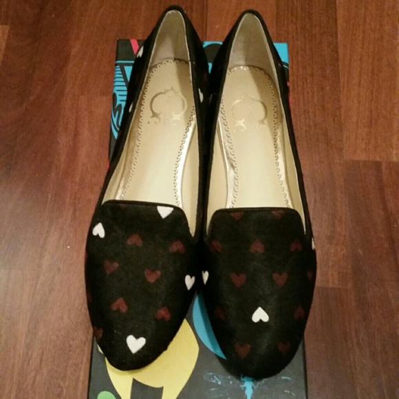 NIB C Wonder Lizaly flats in heart print sz 6 - Picture 1 of 4