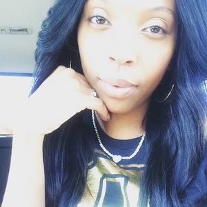 Meet your Posher, Sade