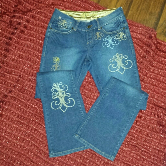 Dereon Jeans