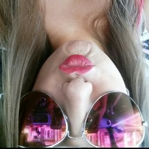 Meet your Posher, Alexa