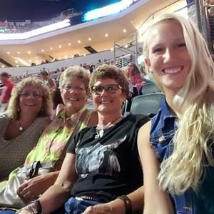 Meet your Posher, Kaitlin