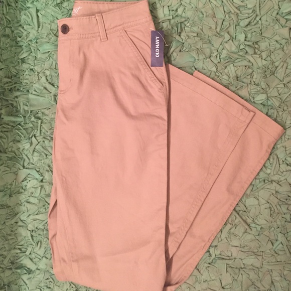 Old Navy Kakis - Picture 1 of 4