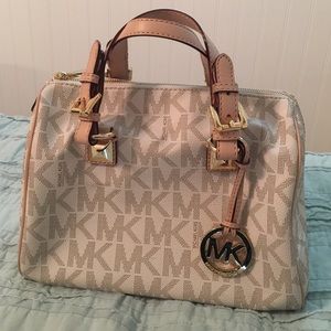 Michael Kors medium Grayson Vanilla Satchel
