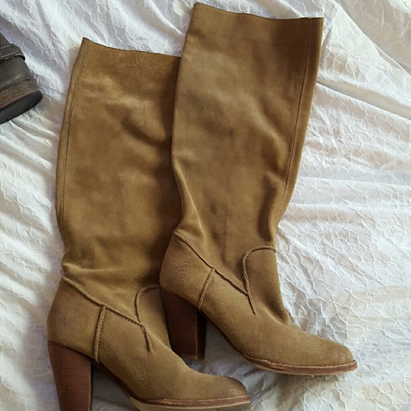 Bronx suede boots