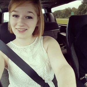 Meet your Posher, Kenzie