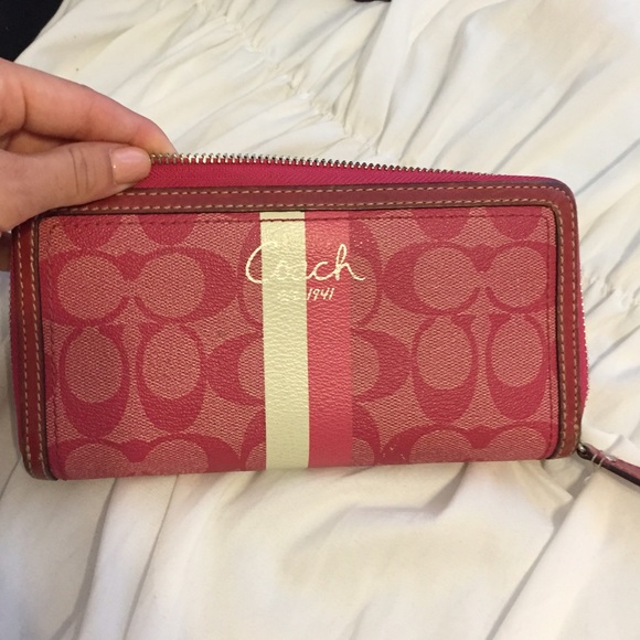 Authentic Coach Wallet! Pink