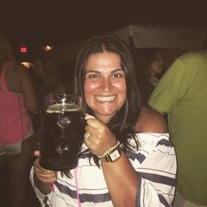 Meet your Posher, Christina