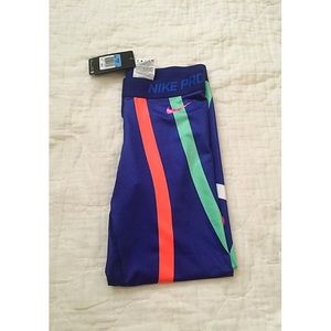 Gamer Girl Nike Pro Capris