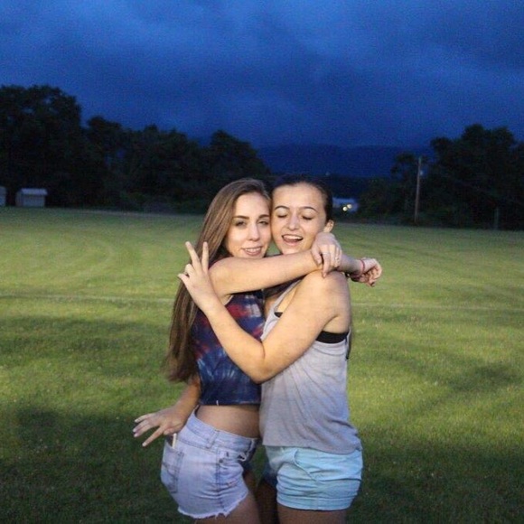 Meet your Posher, Lily - Picture 2 of 2