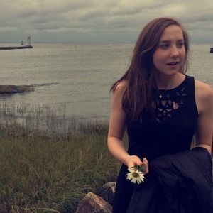 Meet your Posher, Sarah