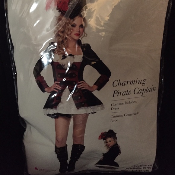Ladies sexy pirate costume