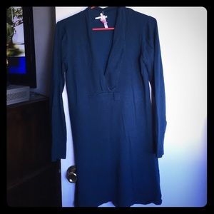 Green long sleeve sweater dress