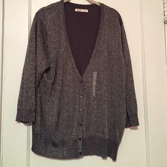 SOLD-⚡️NWT Grey Silver Sparkle Cardigan - Picture 2 of 3