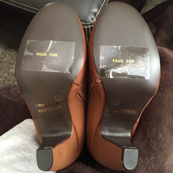 ⭐️SOLD⭐️Bamboo Chestnut Faux Fur Ankle Boots - Picture 4 of 4