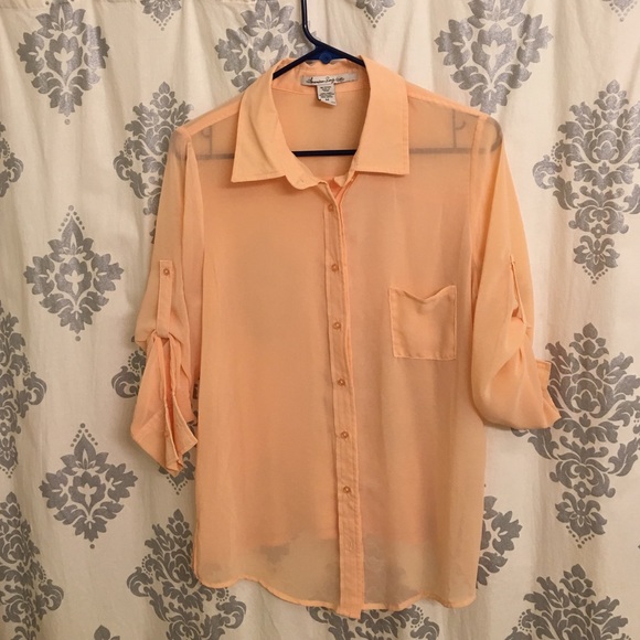 Sheer peach blouse - Picture 1 of 2