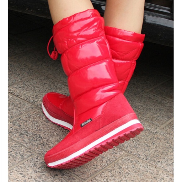 Brand new winter boots - Picture 2 of 4