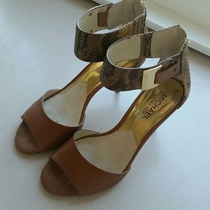 MICHAEL Michael Kors with original box