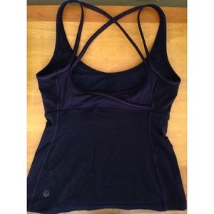 Lululemon top