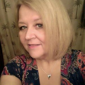 Meet your Posher, Sandy