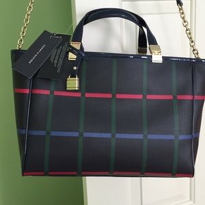 NEW Tommy Hilfiger Pocket book
